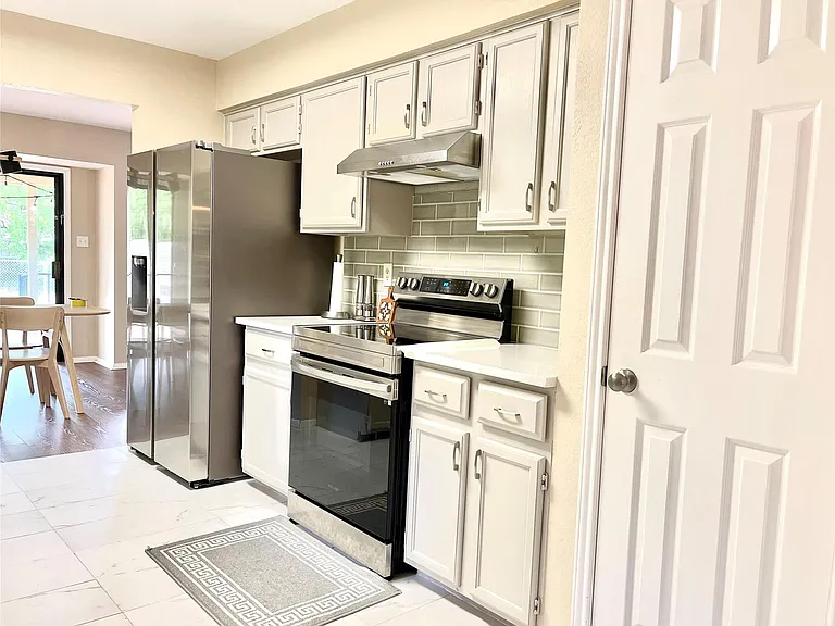 8905 Bridgewood Trl — Photo 12