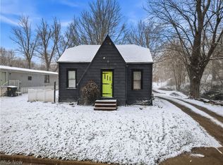 23042 South St, Homeworth, OH 44634