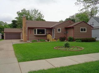 803 9th St SW, Austin, MN 55912