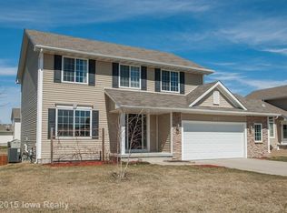 705 SE Wood Creek Dr, Waukee, IA 50263