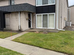 30137 Lorraine Ave UNIT 4, Warren, MI 48093