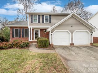 231 Fox Hollow Rd, Mooresville, NC 28117