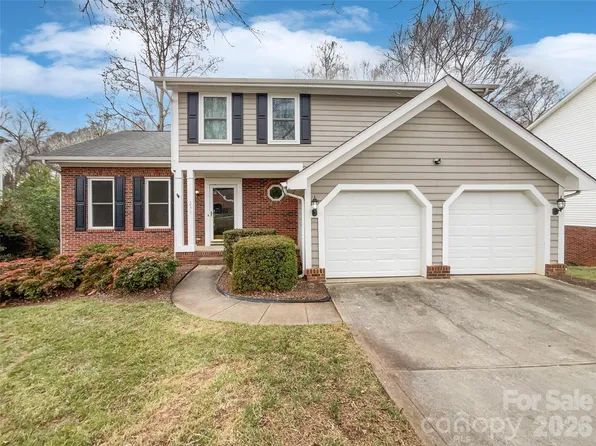 231 Fox Hollow Rd, Mooresville, NC 28117