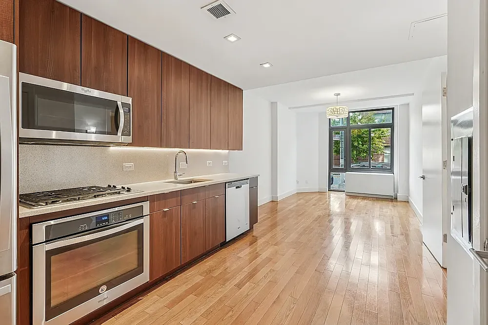 33 Caton Place — Photo 4