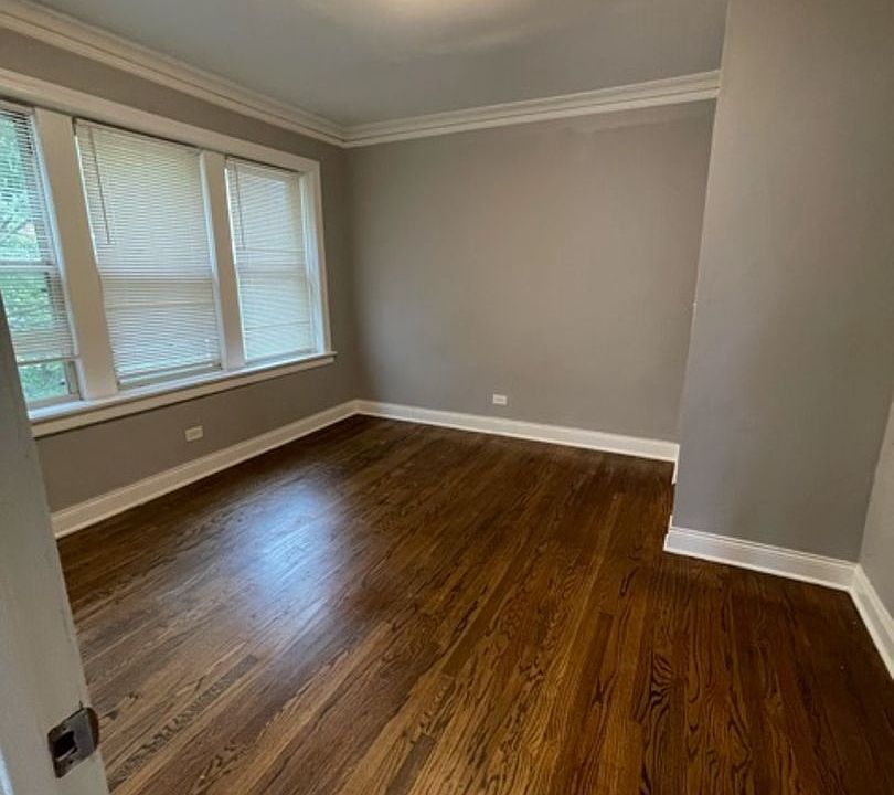 1st image of 8056 S Marshfield Ave #8058-2
