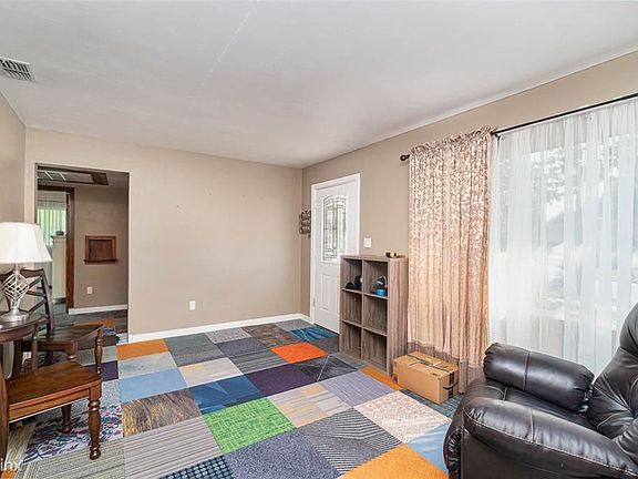 5th image of 120 Pearl St