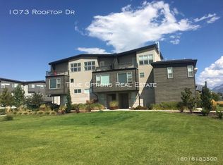 1073 W Rooftop Dr, Midvale, UT 84047