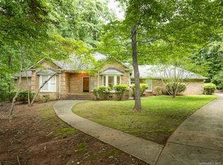 7032 Horseman Cv, Matthews, NC 28104