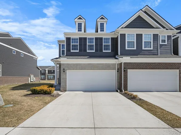 4813 Glenora Dr, Lake Orion, MI 48359
