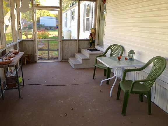 2nd image of 33436 N Beach Dr