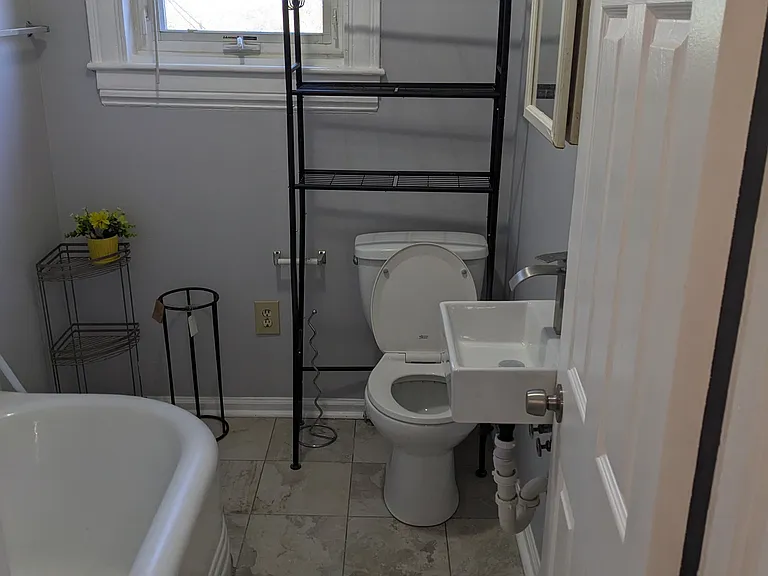 4213 Old Frederick Rd — Photo 10