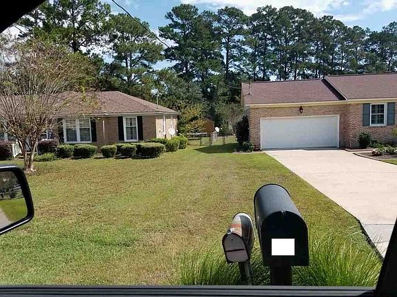 3rd image of 2606 Meridian St