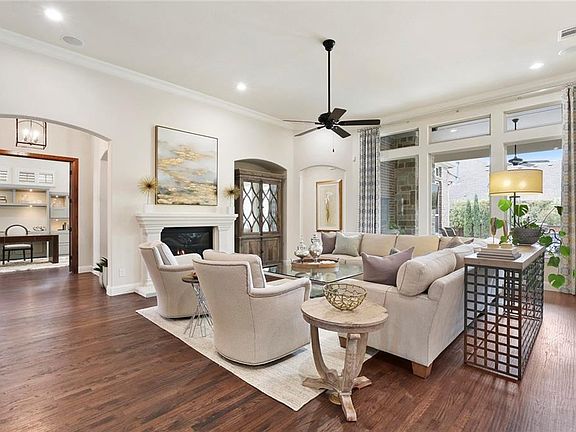 5th image of 500 Saint Tropez Dr
