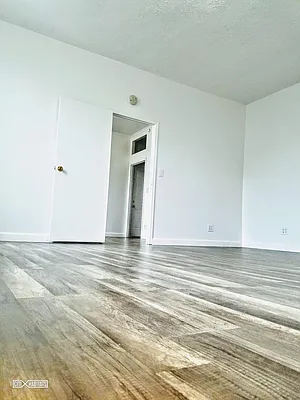 Rented by Citi Habitats | media 17