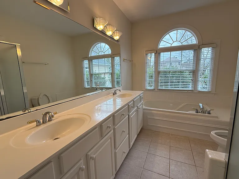 120 S Fields Cir — Photo 18