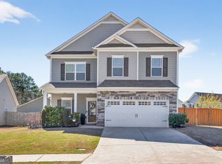 321 Eagles Bluff Way, Hoschton, GA 30548
