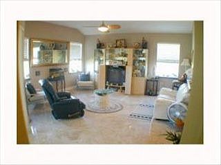 3rd image of 3182 Ashford Sq