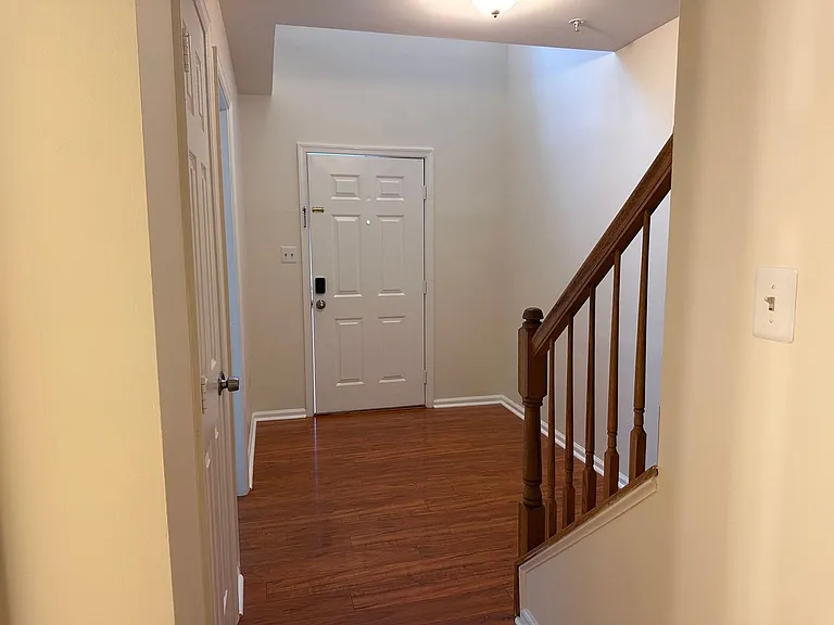 6913 Malachite Pl — Photo 5