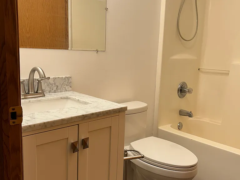 7318 Ogden Ave #2E — Photo 7