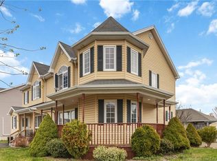 5 Carlson St, Moncton, NB E1G 5N4