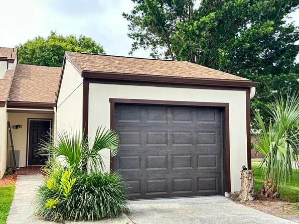 1225 Saint Andrews Dr, Rockledge, FL 32955