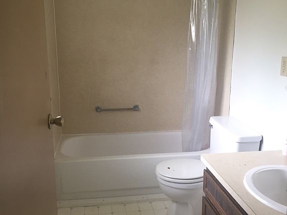 2nd image of 10581 W Seneca Dr