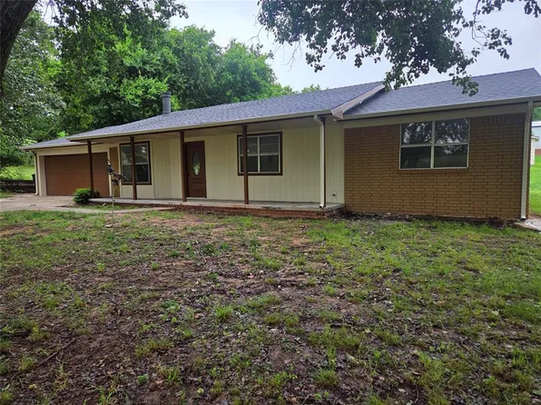 2707 W Royal Oaks Rd, Pauls Valley, OK 73075