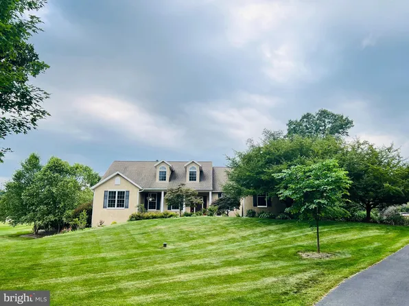 36 Kristine Ave, Boyertown, PA 19512