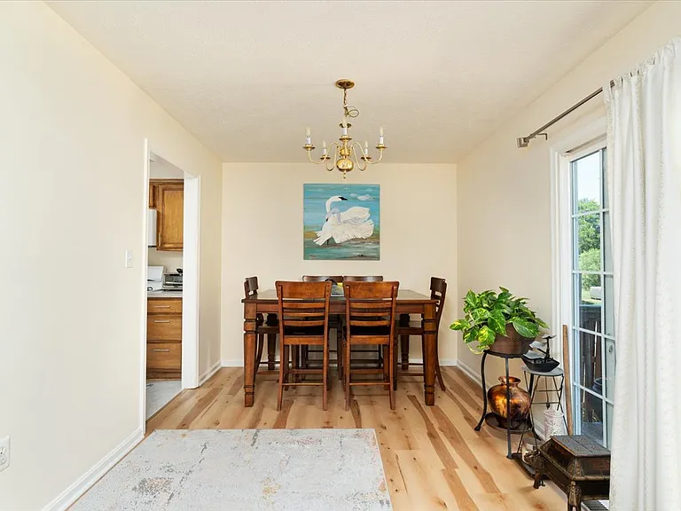 140 Founders Way — Photo 15