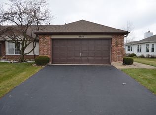 13716 S Magnolia Dr, Plainfield, IL 60544
