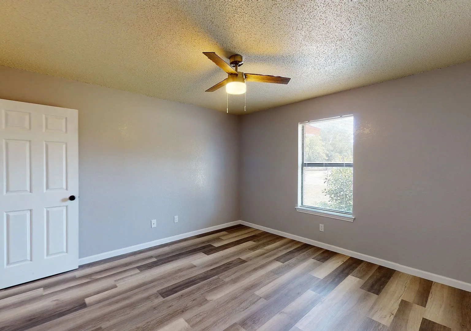 Awesome duplex in Harker Heights — Photo 4