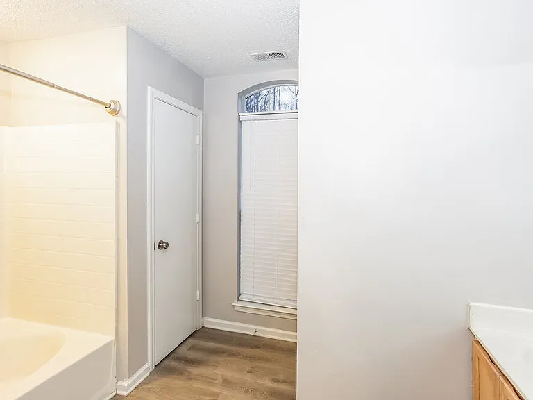 7523 Pence Pond Ln — Photo 11