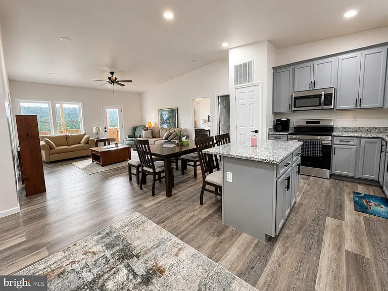 369 Paso Fino Dr — Photo 5
