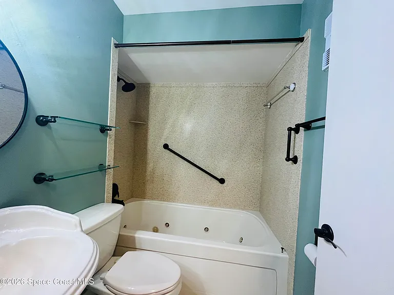 2963 Sir Hamilton Cir #8 — Photo 7