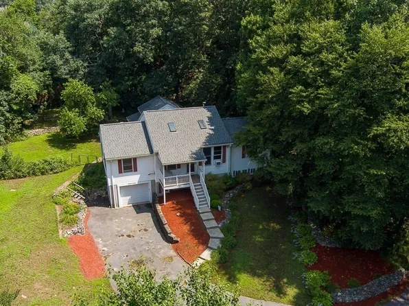 85 Thayer St, Millville, MA 01529