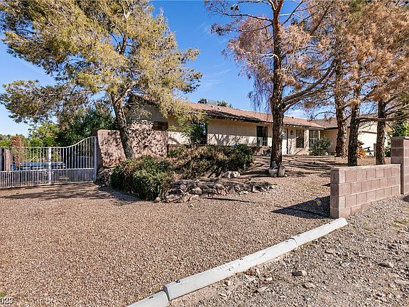 2nd image of 1630 Tumbleweed Dr