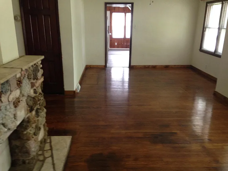 70 Rose Ct — Photo 3