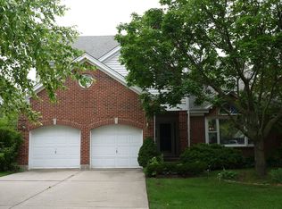 36 Chestnut Ct W, Buffalo Grove, IL 60089