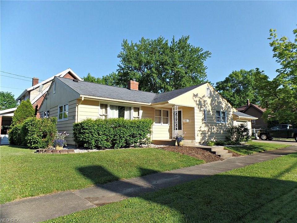 1st image of 452 E Kline St SE