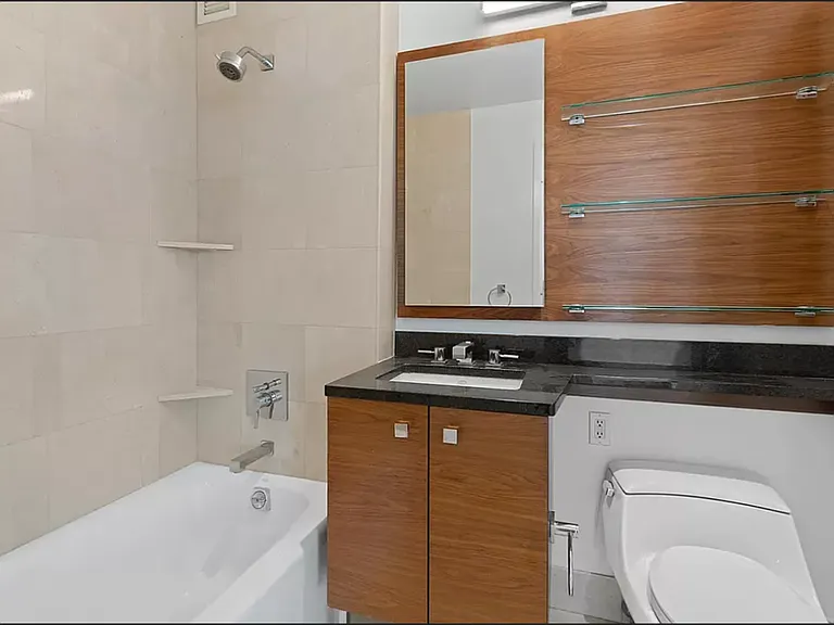 120 Riverside Blvd #3S — Photo 6