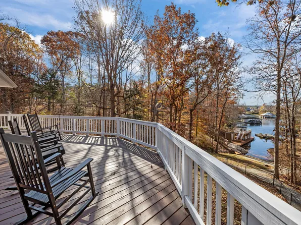 600 Fox Lair Trl, Semora, NC 27343