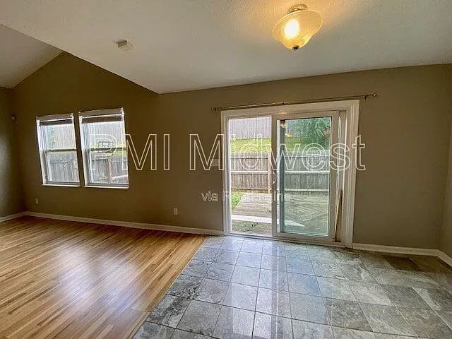 112 Gazebo Dr — Photo 9