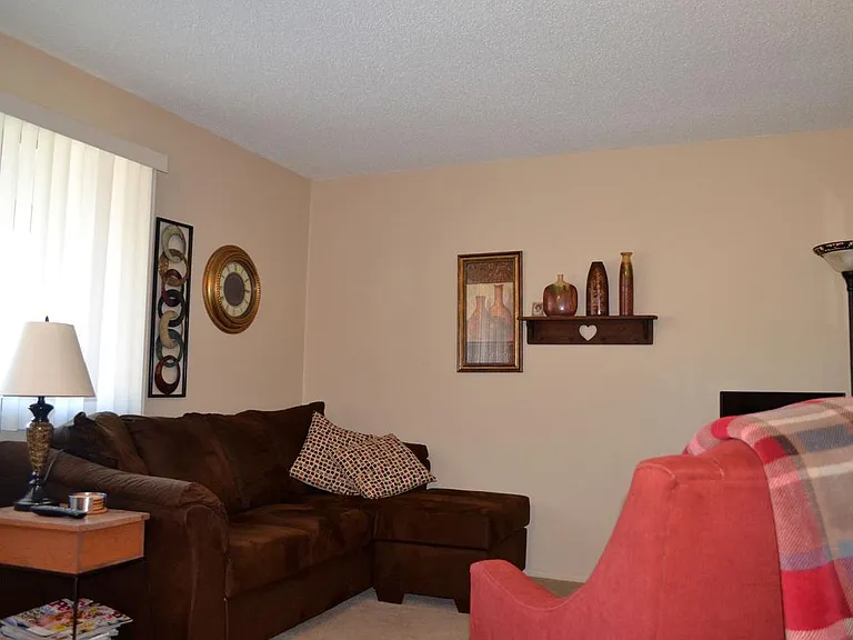 Willo Vu Apartments of Eastlake — Photo 23