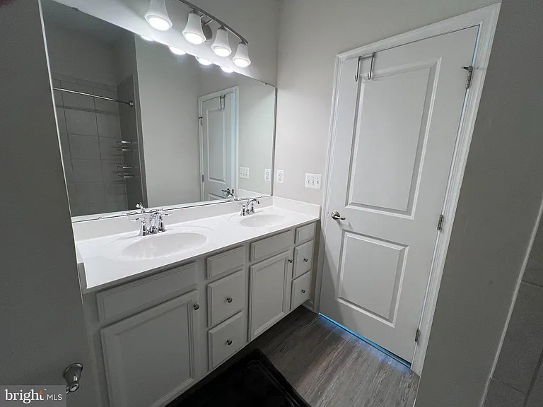 526 River Rd — Photo 33