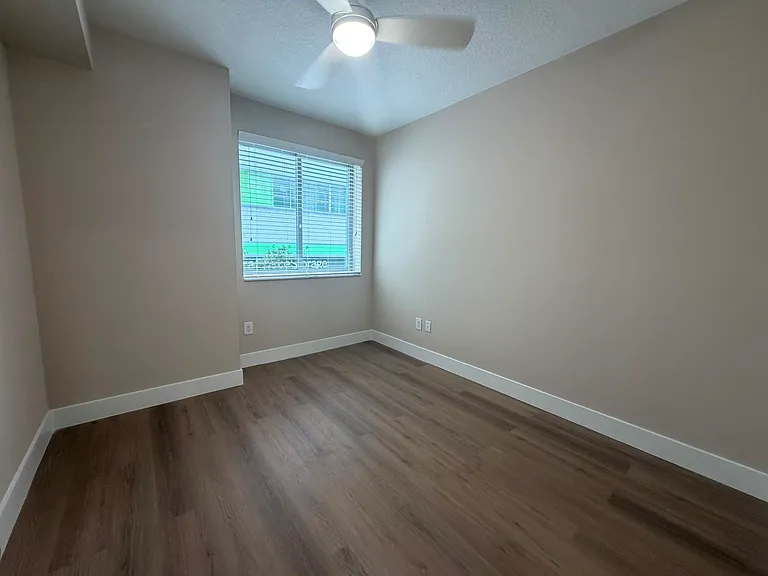 1111 SW 3rd Ave #220 — Photo 6