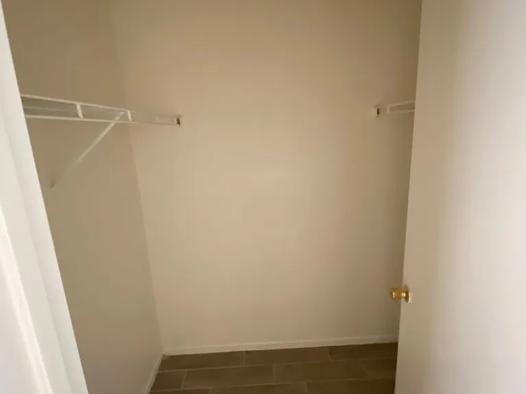 10231 Lawson Ave — Photo 15
