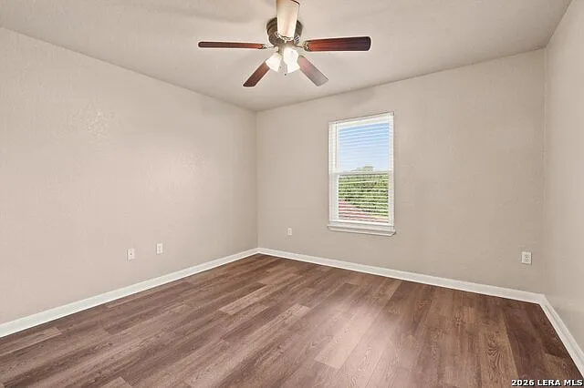 1452 Lakeview Dr — Photo 17