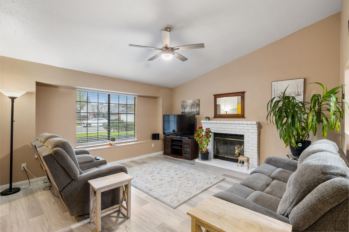 next background image