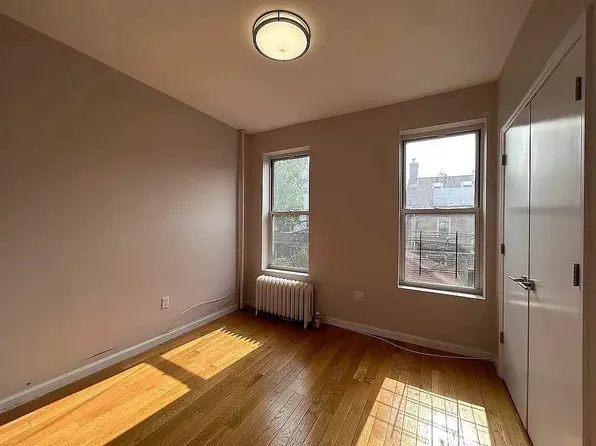 572 East 26th Street image 9 of 10