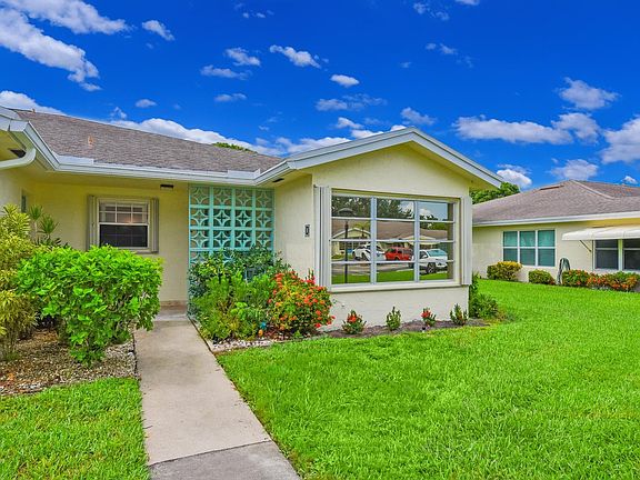 2nd image of 5157 Lakefront Boulevard #D